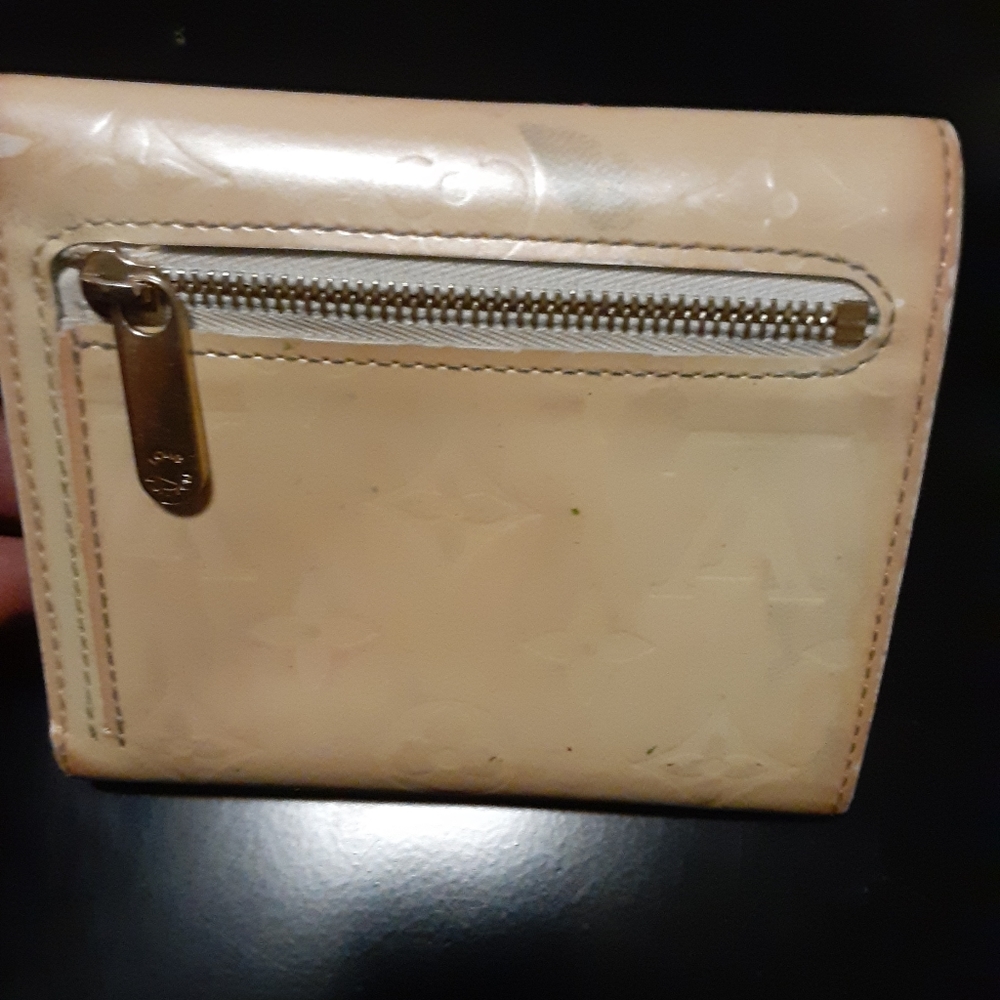 Louis Vuitton  Paris Wallet - Picture 7 of 16